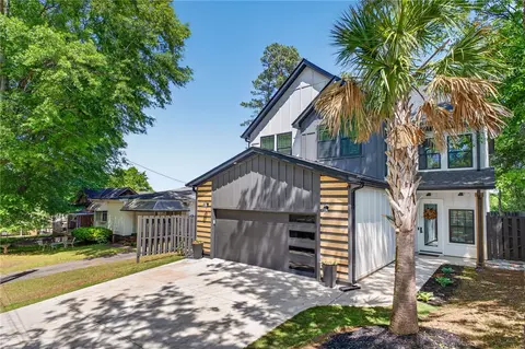 107 N 3rd St, Easley, SC 29640