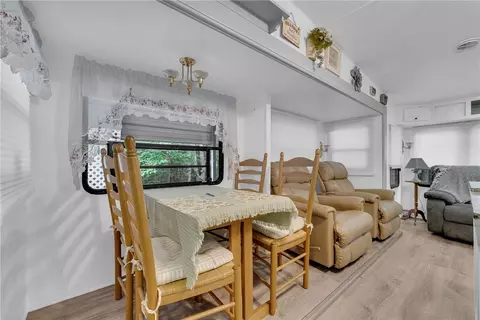 Dining - 140 Loop Cir, Westminster, SC 29693 photo 1 of 1