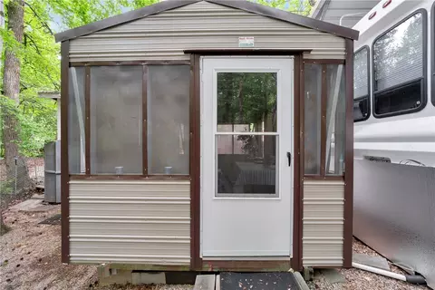Exterior - 140 Loop Cir, Westminster, SC 29693 photo 3 of 16
