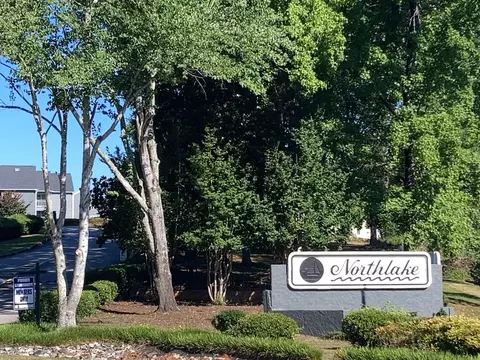 202 Northlake Dr, Anderson, SC 29625