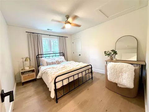 Bedroom - 835 Highway 413, Belton, SC 29627 photo 2 of 4