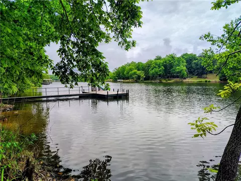 140 Waterside Dr, Iva, SC 29655