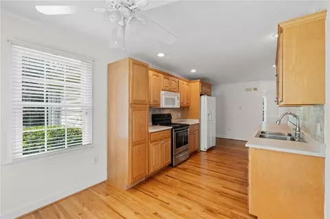 Kitchen - 103 Stone Meadow Way, Easley, SC 29642 photo 4 of 5