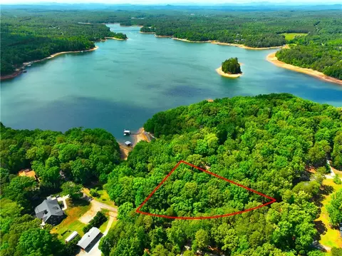 312 Bertha Allen Rd, Westminster, SC 29693