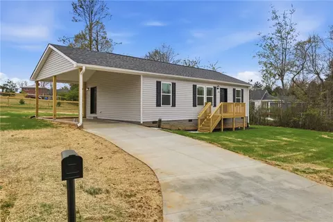 Other - 540 E South 5th St, Seneca, SC 29678 photo 3 of 3