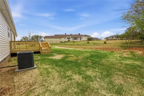 Exterior - 540 E South 5th St, Seneca, SC 29678 photo 5 of 7