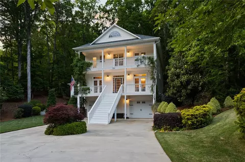1104 Chickasaw Dr, Westminster, SC 29693