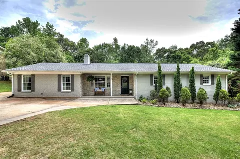 105 Theodore Dr, Greenville, SC 29611