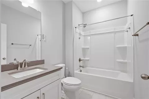 Bath - 210 Founders Blvd, Central, SC 29630 photo 3 of 3