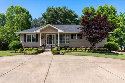 Exterior - 519 Island Point Rd, Starr, SC 29684 photo 2 of 11