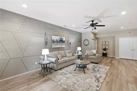 Living - 519 Island Point Rd, Starr, SC 29684 photo 2 of 2