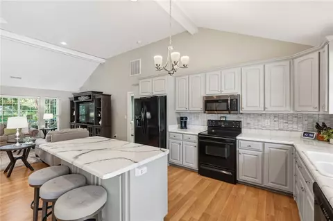 Kitchen - 519 Island Point Rd, Starr, SC 29684 photo 3 of 4