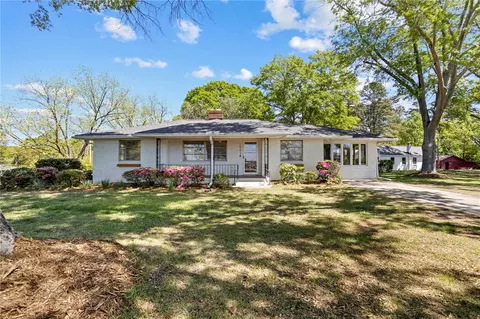 1503 Fork Shoals Rd, Greenville, SC 29605