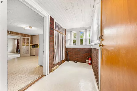 Entry Way - 102 Robinson Ave, Easley, SC 29640 photo 1 of 1