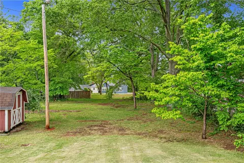 Exterior - 102 Robinson Ave, Easley, SC 29640 photo 5 of 6