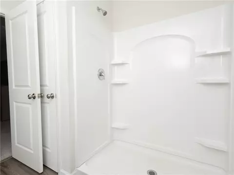 Bath - 212 David Dr, Williamston, SC 29697 photo 3 of 4