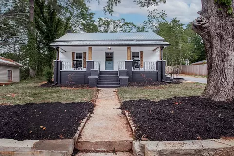 201 Oak Ln, Liberty, SC 29657