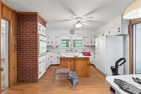 Kitchen - 514 E 518 E Fairplay Blvd, Fair Play, SC 29643 photo 1 of 5
