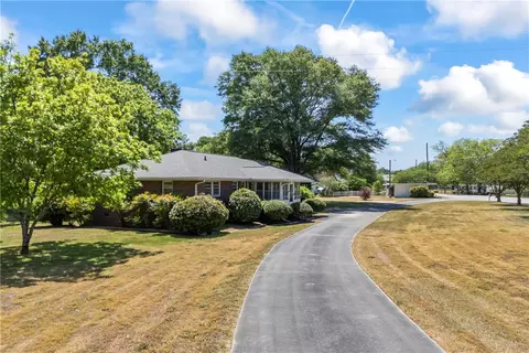 Exterior - 514 E 518 E Fairplay Blvd, Fair Play, SC 29643 photo 5 of 7