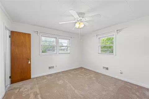 Bedroom - 514 E 518 E Fairplay Blvd, Fair Play, SC 29643 photo 1 of 8