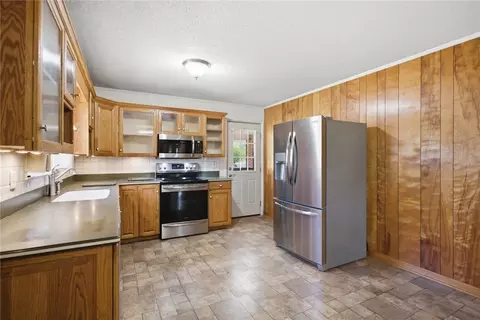 Kitchen - 101 Mountain View Dr, Walhalla, SC 29691 photo 2 of 3