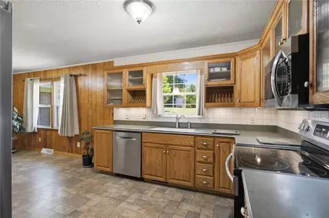 Kitchen - 101 Mountain View Dr, Walhalla, SC 29691 photo 3 of 3