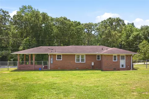 Exterior - 101 Mountain View Dr, Walhalla, SC 29691 photo 4 of 7