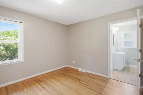 Bedroom - 101 Mountain View Dr, Walhalla, SC 29691 photo 6 of 6