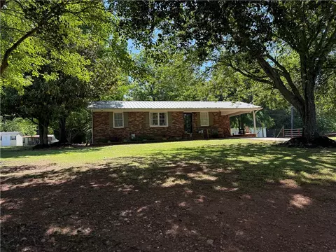 219 Lufkin Dr, Williamston, SC 29697 photo 2