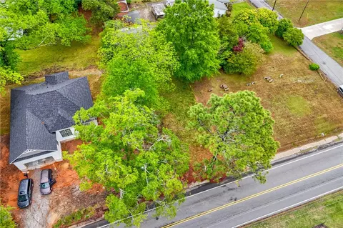204 N Hamilton St, Williamston, SC 29697 photo 2