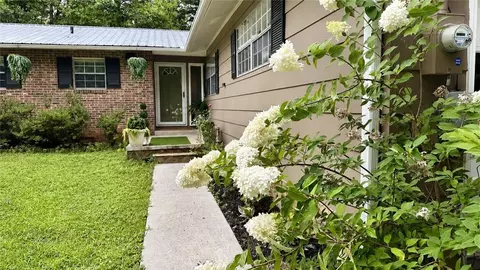 Exterior - 380 Honeysuckle Dr, Mountain Rest, SC 29664 photo 5 of 18