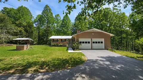 Exterior - 380 Honeysuckle Dr, Mountain Rest, SC 29664 photo 2 of 18