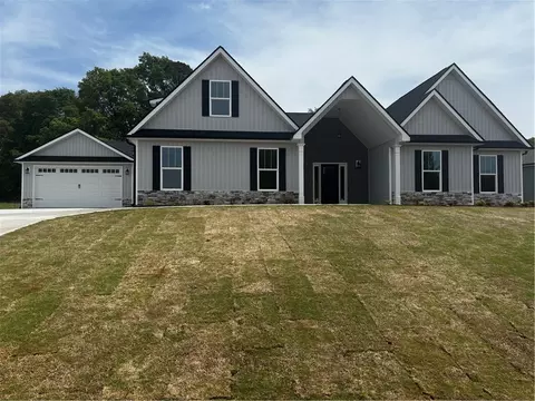 110 Hinton Farms Dr, Easley, SC 29640