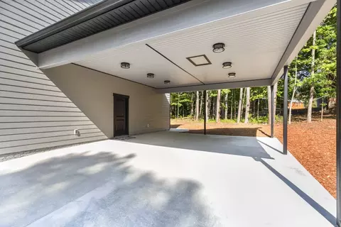 Exterior - 906 Fairfield Dr, Seneca, SC 29678 photo 4 of 10