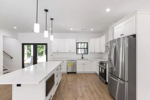 Kitchen - 906 Fairfield Dr, Seneca, SC 29678 photo 1 of 3