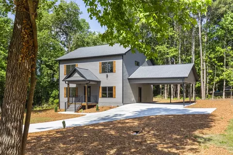 Exterior - 906 Fairfield Dr, Seneca, SC 29678 photo 9 of 10