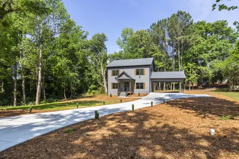 Exterior - 906 Fairfield Dr, Seneca, SC 29678 photo 8 of 10