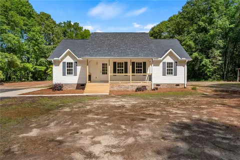 131 Lockaby Rd, Pelzer, SC 29669