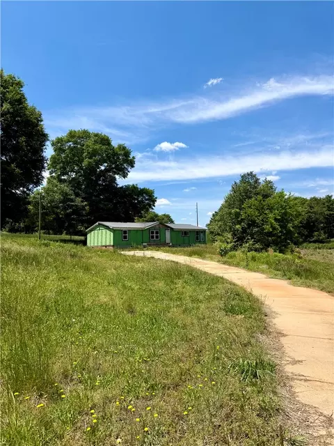 464 Earls Mill Rd, Seneca, SC 29678