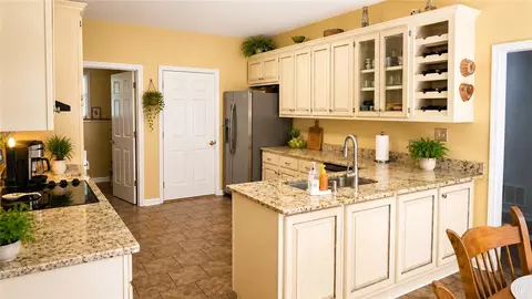 Kitchen - 100 Camperdown Ct, Easley, SC 29642 photo 3 of 3