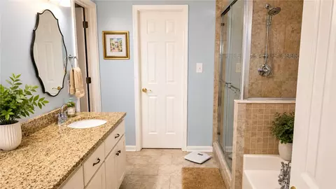 Bath - 100 Camperdown Ct, Easley, SC 29642 photo 1 of 2