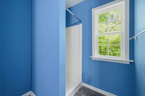 Bath - 210 Briarcliff Rd, Central, SC 29630 photo 2 of 6