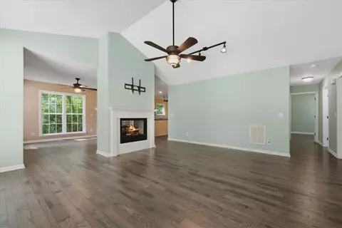 Living - 210 Briarcliff Rd, Central, SC 29630 photo 1 of 4