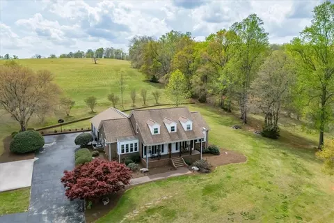 187 Meadow Brook Ln, Pickens, SC 29671