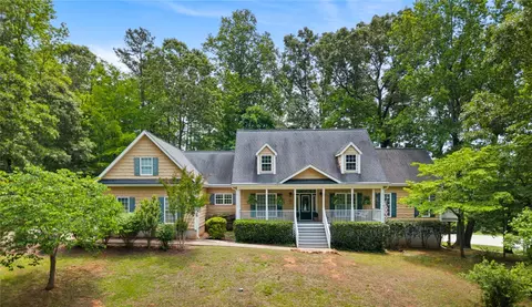 621 Chickasaw Dr, Westminster, SC 29693