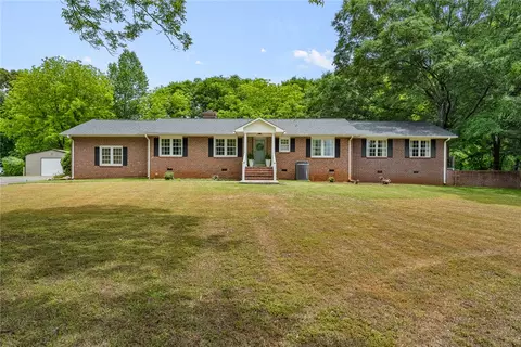 915 Cricket Ln, Anderson, SC 29621
