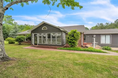 722 Lay Bridge Rd, Central, SC 29630