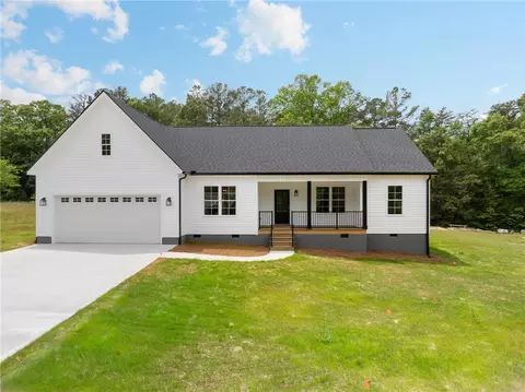 1735 Maw Bridge Rd, Central, SC 29630