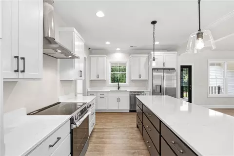 Kitchen - 1735 Maw Bridge Rd, Central, SC 29630 photo 4 of 4
