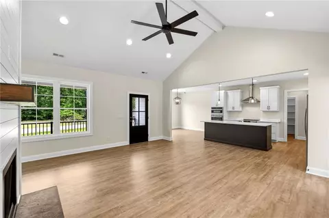 Living - 1735 Maw Bridge Rd, Central, SC 29630 photo 4 of 4